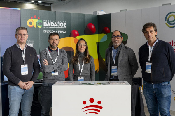 Imagen: La OTC Provincial de Badajoz impulsa las comunidades energéticas en ExpoEnergea 2024